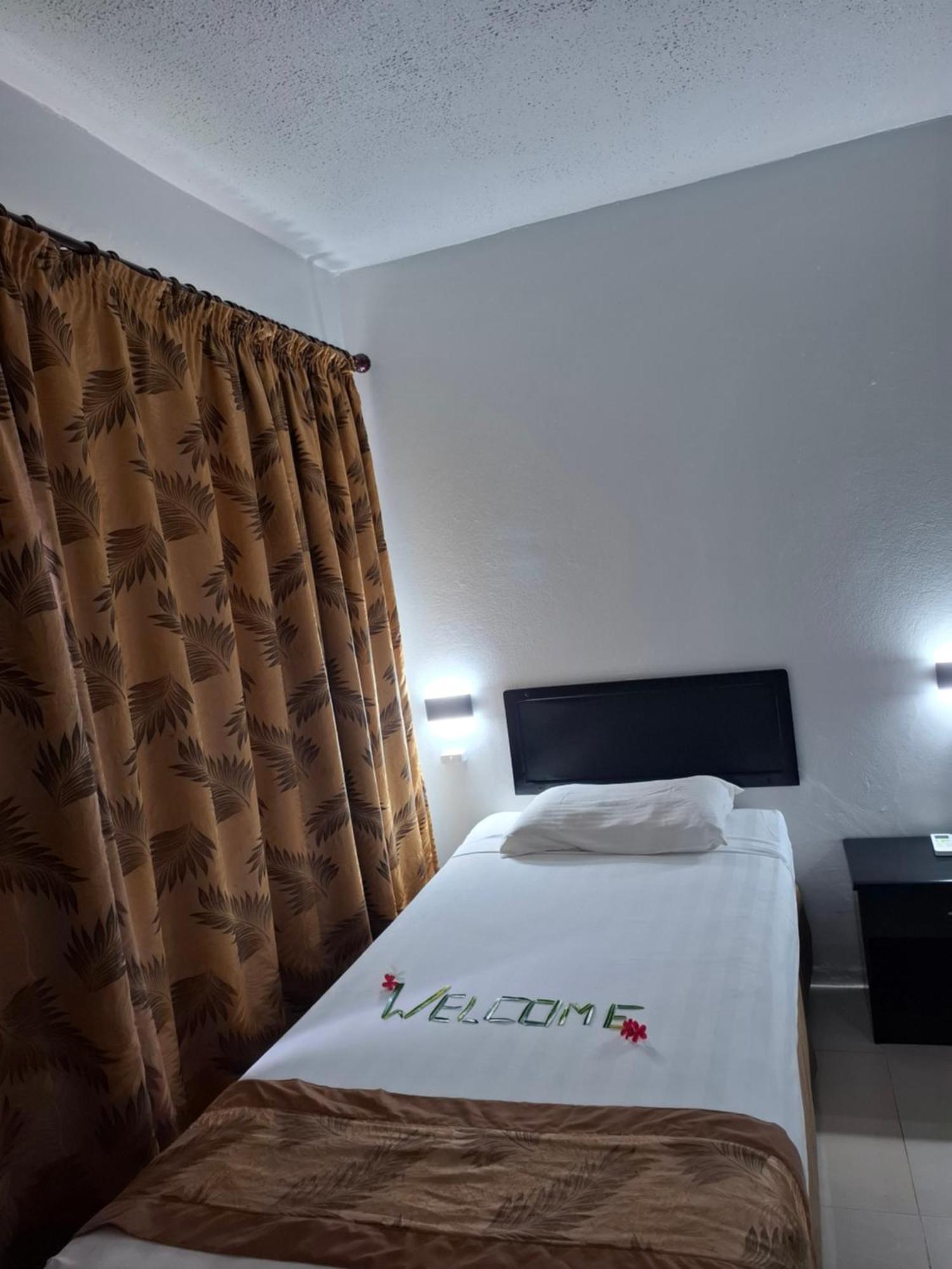 Capricorn International Hotel Nadi Buitenkant foto